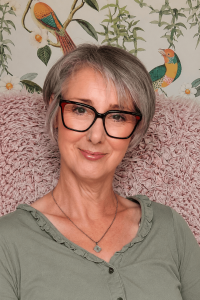 Rachel Andrews trauma-informed wellbeing coach